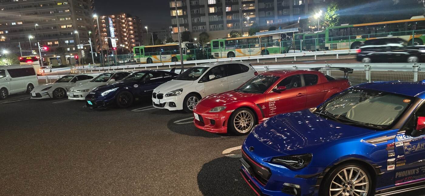 Japanese cars gathered at A PIT Autobacs